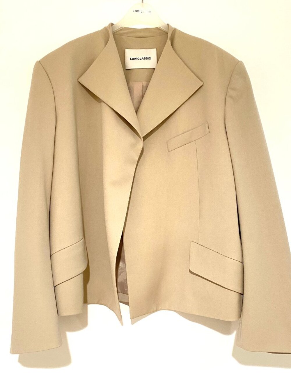 Low Classic Beige Wool Blazer Size S